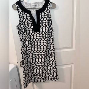 Black and white NY&CO sleeveless dress
